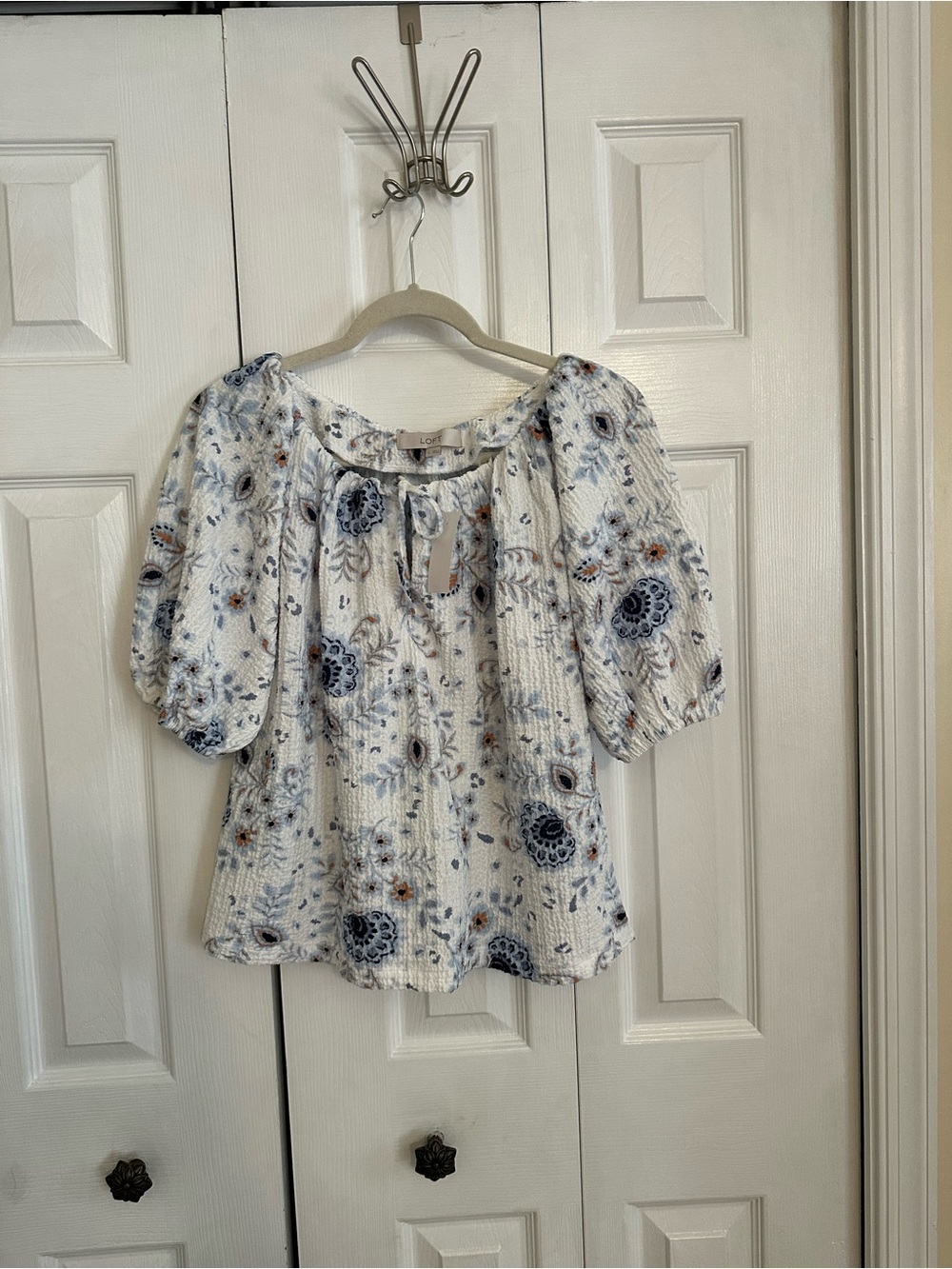 LOFT White Floral Smocked Puff-Sleeve Blouse
